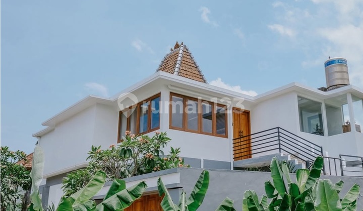 Strategic Villa In Canggu 3 Br With Ricefield View Vila