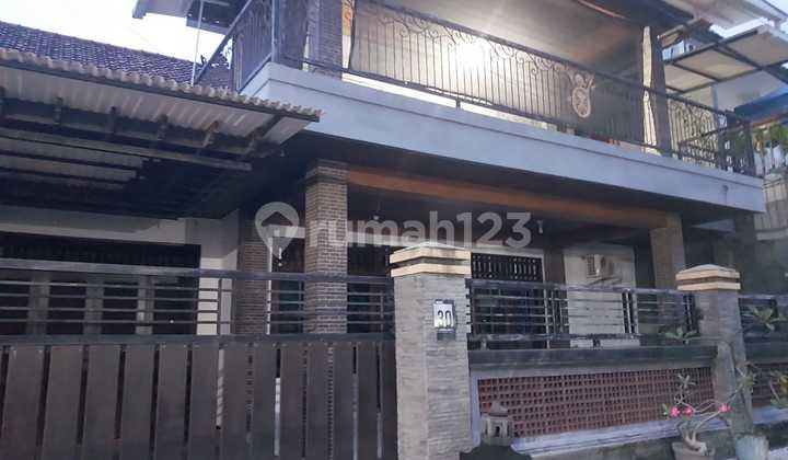 Rumah di Denpasar Barat 2 Lantai dengan 3 Kamar Rumah di Denpasar Barat 2 Lantai dengan 3 Kamar