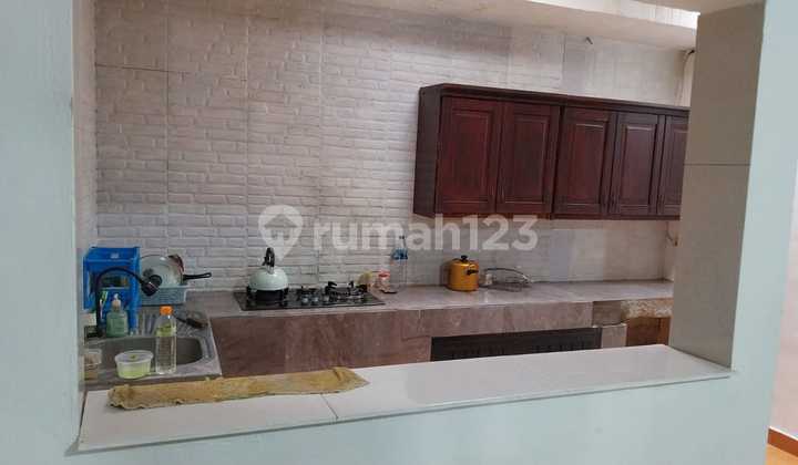 Rumah di Denpasar Barat 2 Lantai dengan 3 Kamar 2