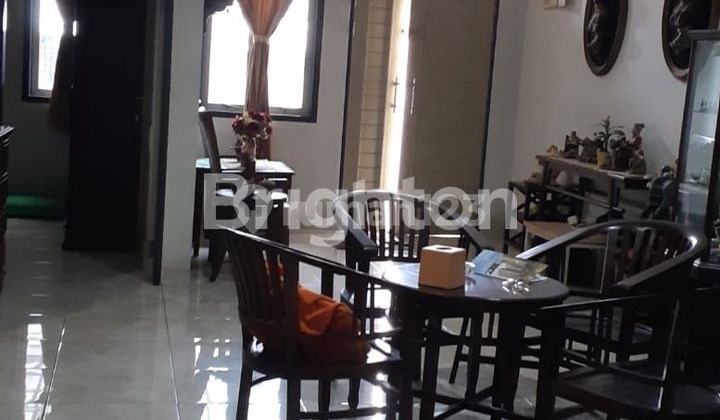 Rumah 2 Lantai di Semanan 2