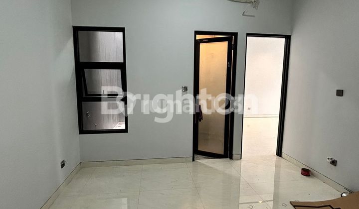 CORNER HOUSE IN EAST SUTOREJO, NEAR CAMPUS AND PAKUWON CITY MALL 2