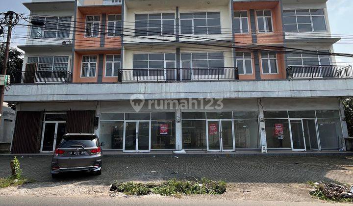 Ruko 3 lantai cocok untuk usaha/toko di Jalan Padat Karya Curug 1