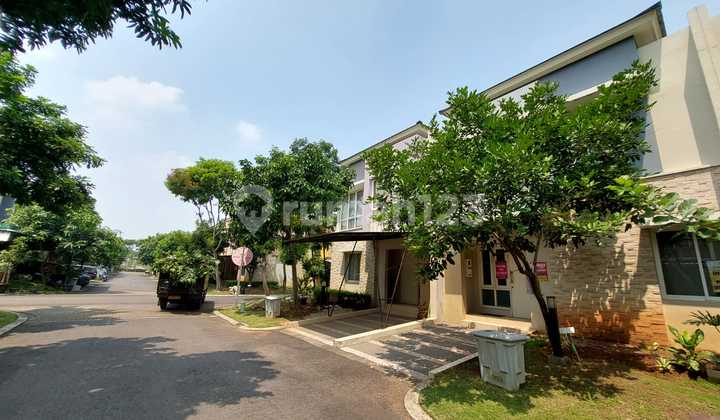 Rumah 2 Lantai 3 Kamar Tidur di Tesla, Summarecon Serpong