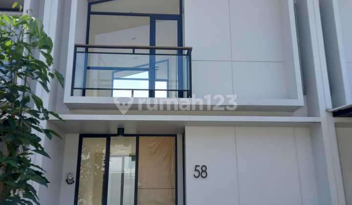 Ready-to-Occupy Semi-Furnished New House at Cendana Icon