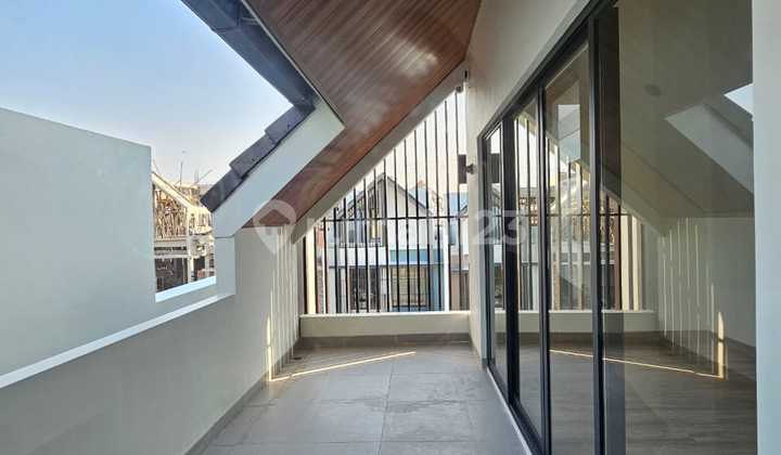 FOR SALE HOUSE PLUS ATTIC ROOM CLUSTER LEONORA SYMPHONIA GADING SERPONG