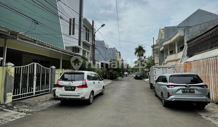 Jual Rumah Tua Muara Karang 8X15 Rapih dan Bersih