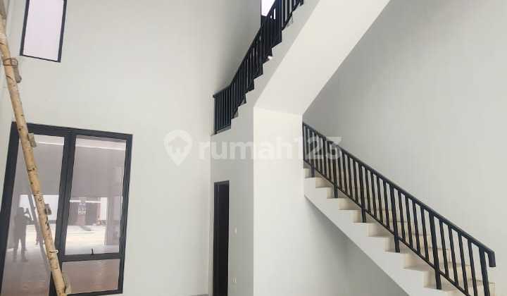 Sewa Gudang Bizpark Pik2 6x20 Kosongan 3 Lantai Brand New Sewa Gudang Bizpark Pik2 6x20 Kosongan 3 Lantai Brand New