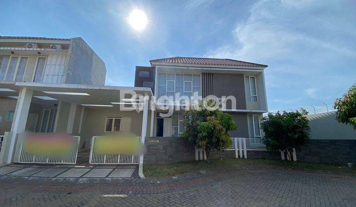 Rumah besar Villa Puncak tidar siap huni 1