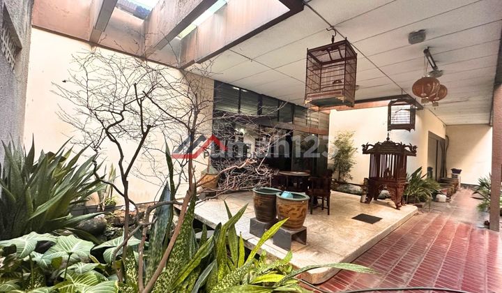 Rumah Lama Pinggir Jalan Utama,Cocok untuk Kantor dan Tempat Usaha Area Komersil 2