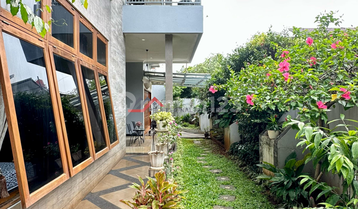Rumah Bagus Lingkungan Asri area Mampang Prapatan Jakarta Selatan 2
