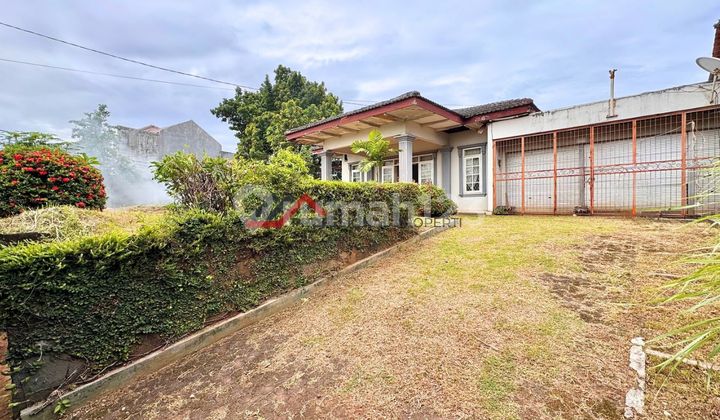 Old House with Large Yard Land Calculation Suitable for Building Townhouses, etc. 2