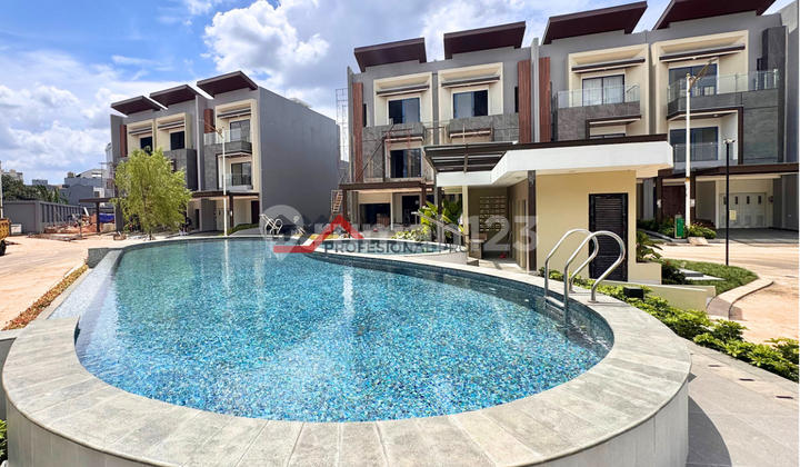 New Townhouse Very Strategic Location Close to Toll Road in Pondok Indah Area, South Jakarta