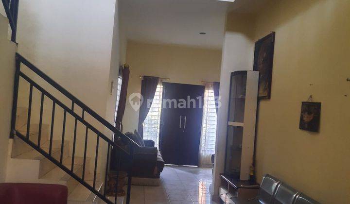 Rumah 7 Kamar Tidur di Perumahan Indah Pesona Residence 1