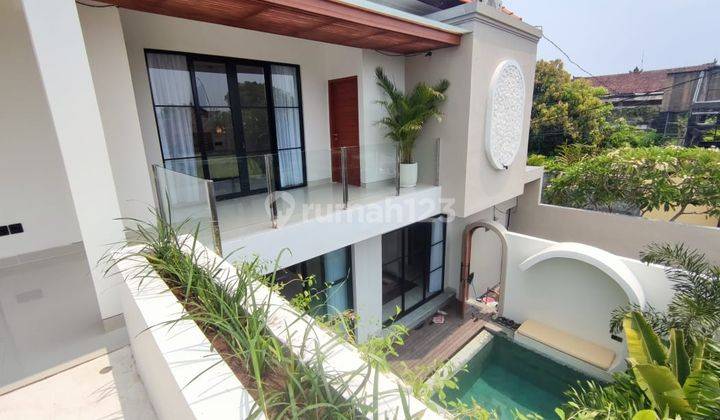 Dijual Villa Freehold 3 Kamar Tidur di Jimbaran, Bali 1