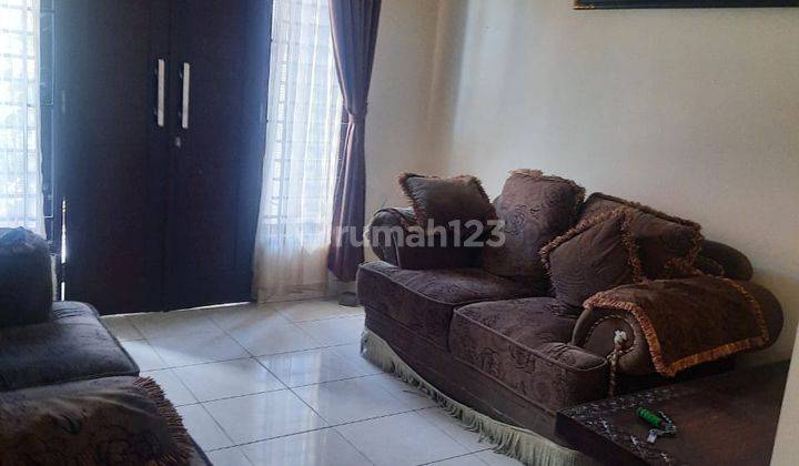 Rumah 7 Kamar Tidur di Perumahan Indah Pesona Residence 2