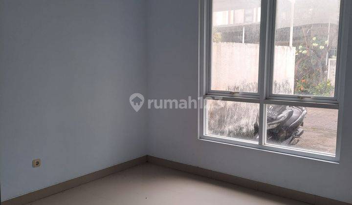 kamar tidur dijual rumah sebelah harvest land
