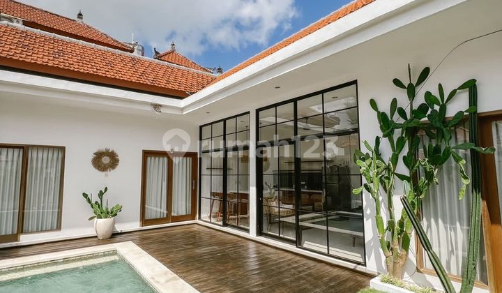 Available NOW Yearly/Monthly 3 BR Villa in Tumbak Bayuh close to Raya Canggu Available NOW Yearly/Monthly 3 BR Villa in Tumbak Bayuh close to Raya Canggu