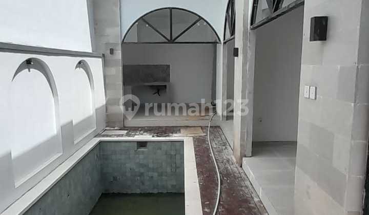 Kesempatan Emas Untuk Memiliki Villa Dengan Konsep Santorini Modern di Bali