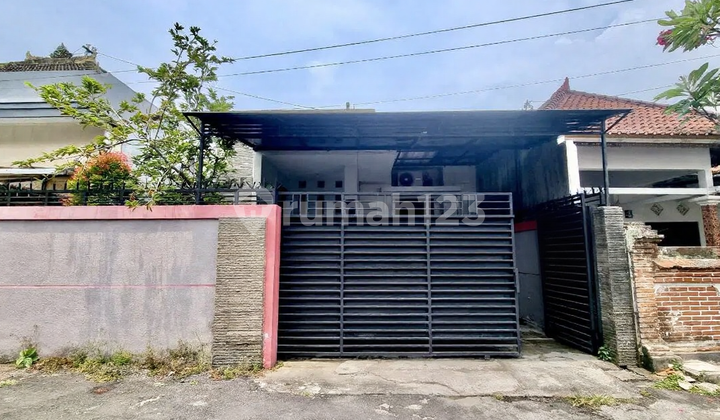 RUMAH MODERN SIAP HUNI DEKAT LIVING WORLD MALL DENPASAR UTARA