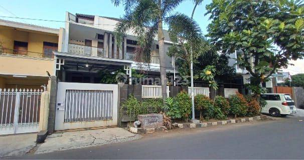 Rumah Bagus Unfurnished SHM Buah Batu Turangga, Bandung 1