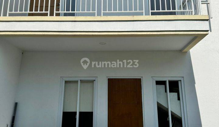 Rumah Bagus Unfurnished SHM Batununggal, Bandung 1