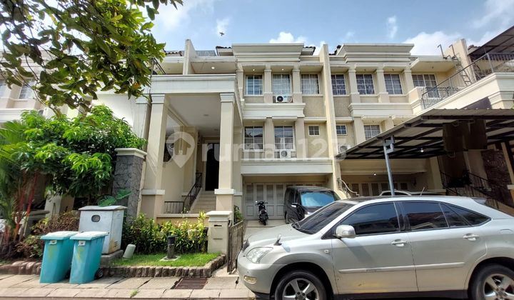 Rumah 2 Lantai Siap Huni di Gading Grande, Kelapa Gading