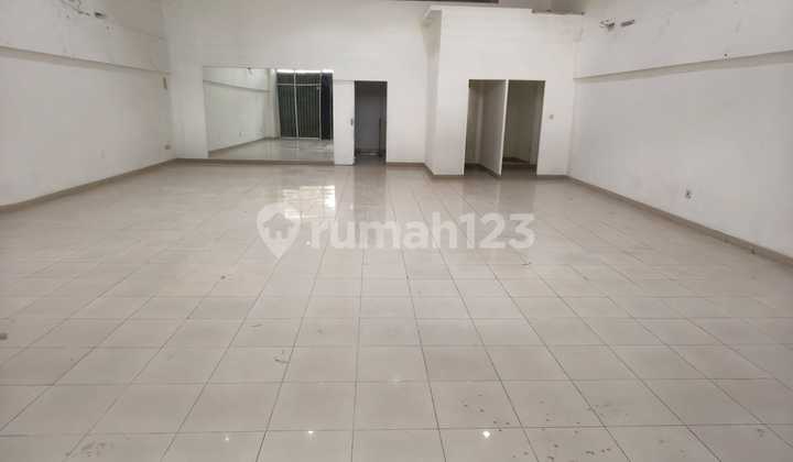 4-Story Ready-to-Use Shop House in Kelapa Gading