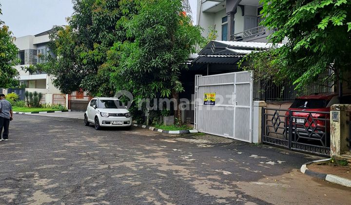 Di Jual Segera Rumah Bagus Siap Huni. Di Jual Segera Rumah Bagus Siap Huni.