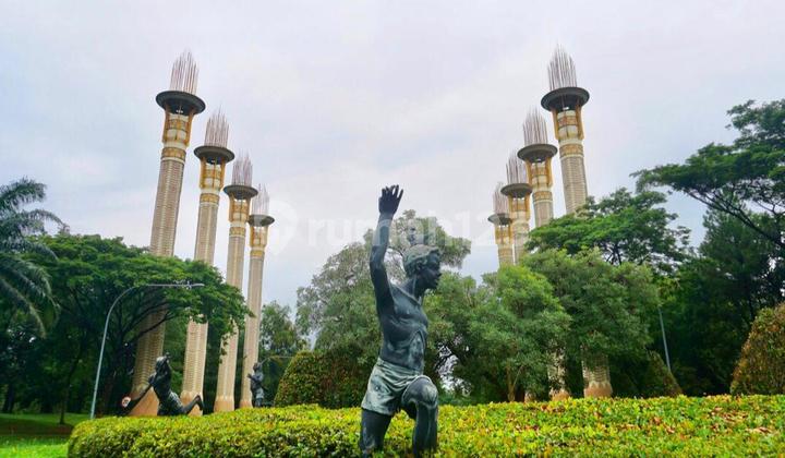 For Rent Nice House With 3 AC Units in The Green BSD, South Tangerang