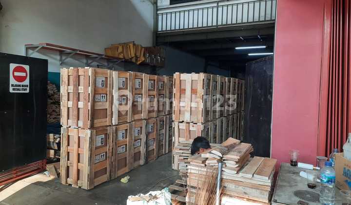 Warehouse With Office With Elevator in Taman Tekno BSD, South Tangerang Warehouse With Office With Elevator in Taman Tekno BSD, South Tangerang