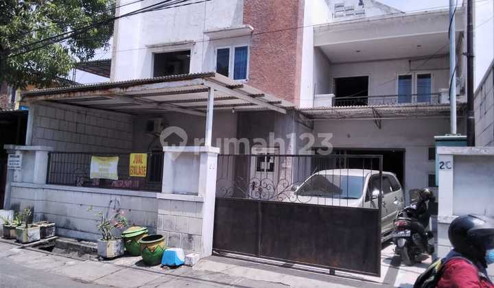 Rumah Kos 19 Kamar Dekat Kampus Petra Siwalankerto Rumah Kos 19 Kamar Dekat Kampus Petra Siwalankerto