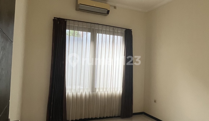 For Rent Ready-to-Live House in Ketintang
