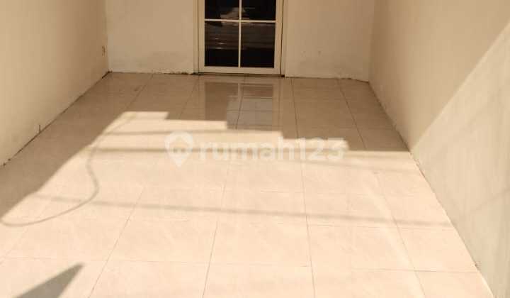 House Only 2m Wide, A Step Away to Merr & Kenjeran Main Road 2