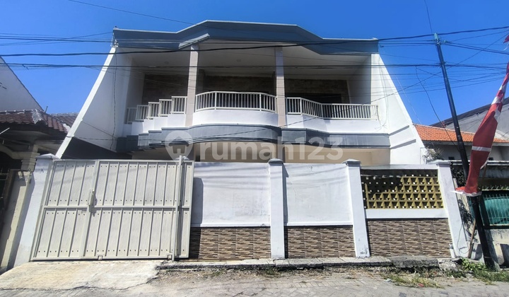 Rumah Lebar 10 Cuma 2m-an, Selangkah Ke Raya Merr & Kenjeran