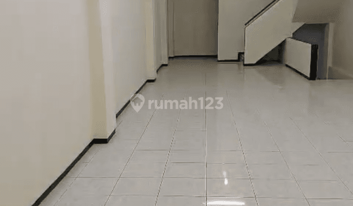 Disewakan Ruko Lokasi Strategis 0 Jalan Raya Ngagel  2