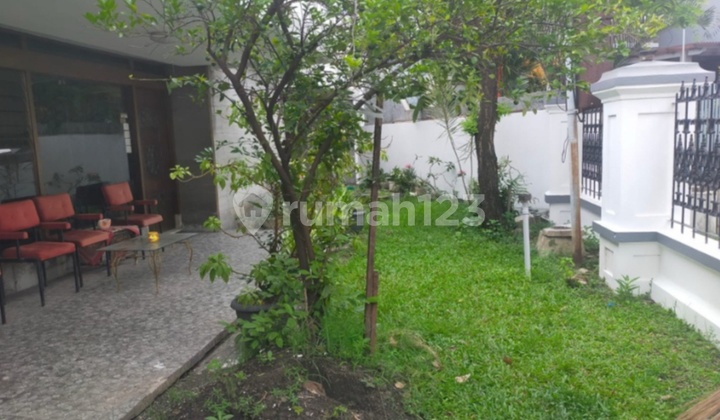 For Quick Sale Spacious House Ketintang Near Unesa 2