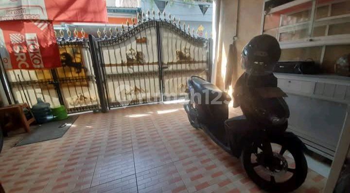 Surabaya Pusat, Murah, Bu, Bcl, Dijual Rumah 1 ½ Lantai, SHM, Bebas Banjir, Akses Mobil, Hanya 10Menit Dari Tunjungan Plaza, Akses Mobil