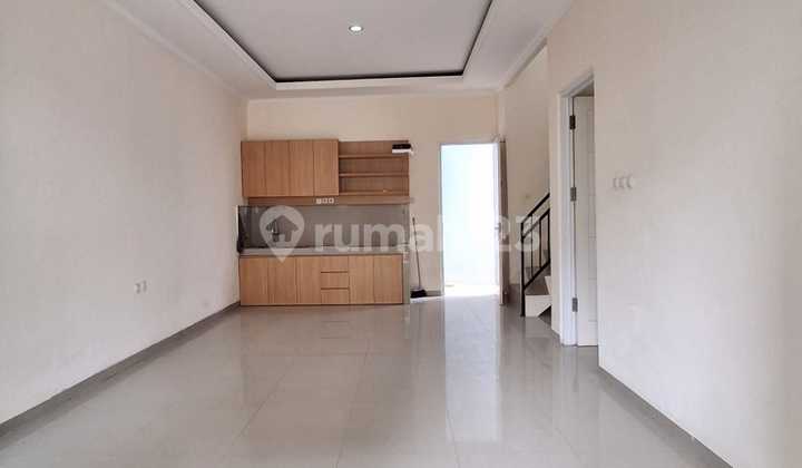 Rumah Second Dalam Perumahan Siap Huni & Lokasi Strategis ! 2