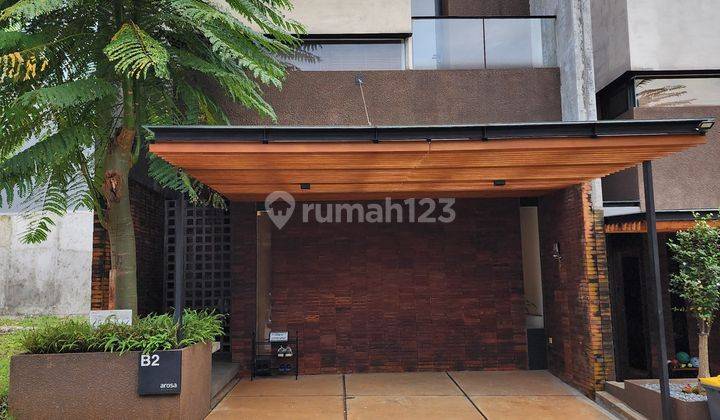 Eksklusif & Estetik! Rumah 2 Lantai Nuansa Industrial Modern 1