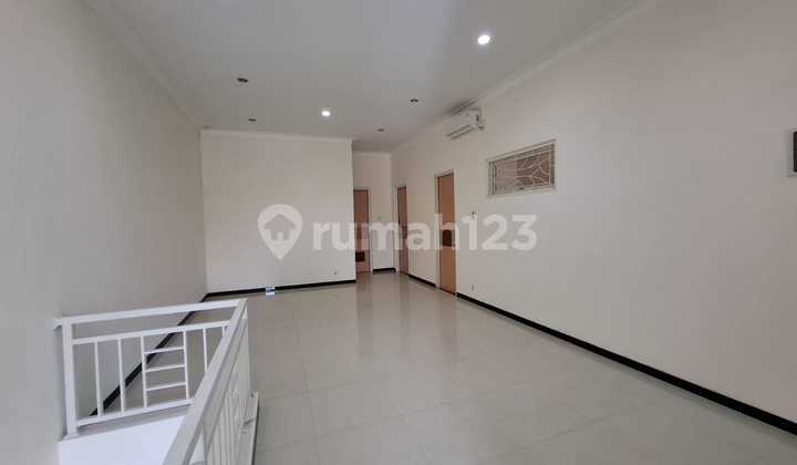 Rumah Kutisari Indah 2 Lantai SHM Siap Huni 2