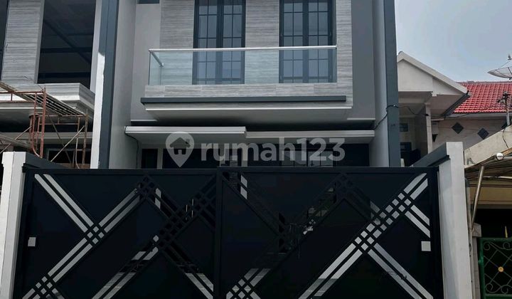 Rumah Modern Baru Gress Manyar Kertoadi 1
