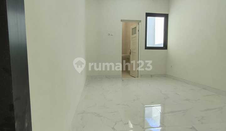 Brand New, Over 100 sqm, Spacious Room, Under 2M 2
