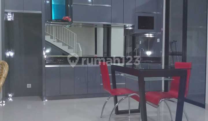 Rumah 2 Lantai 5 Menit ke Juanda Full Furnish Rumah 2 Lantai 5 Menit ke Juanda Full Furnish