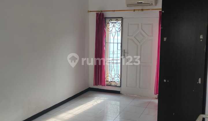 Rumah Sewa Terbaik! 2 Lantai, Semi Furnished, Under 50Jt 2
