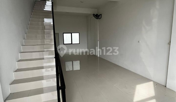 Ruko Surabaya Timur, Semi-Furnished Ready to Occupy 2