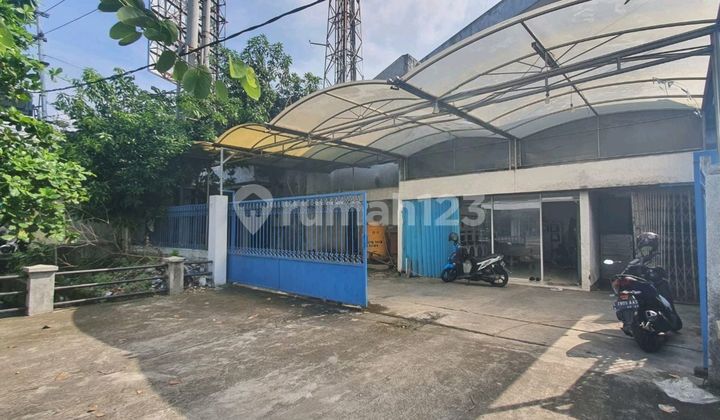 Raya Manyar, Cocok Untuk Usaha, Lokasi Jalan Raya, Ada Akses Parkir