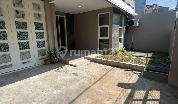 Disewakan rumah Dukuh kupang timur  2