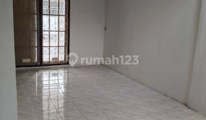 Need to Sell Fast New Renovated House in Darmo Permai Utara 2