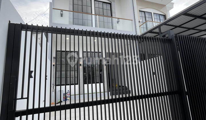 "Dijual Rumah Darmo Permai Timur Baru Gress 