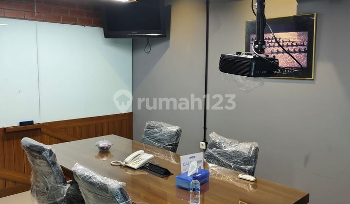 For Sale: Stylish Neo Soho Apartment, Ideal for Office & Residential Use 2